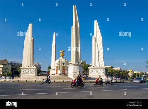  Den Siamesiska Revolutionen av 1932; en Brutal Kamp för Demokrati och Monarki i Thailand